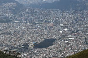 Quito - Cruz Loma, Ausblick auf Quito
